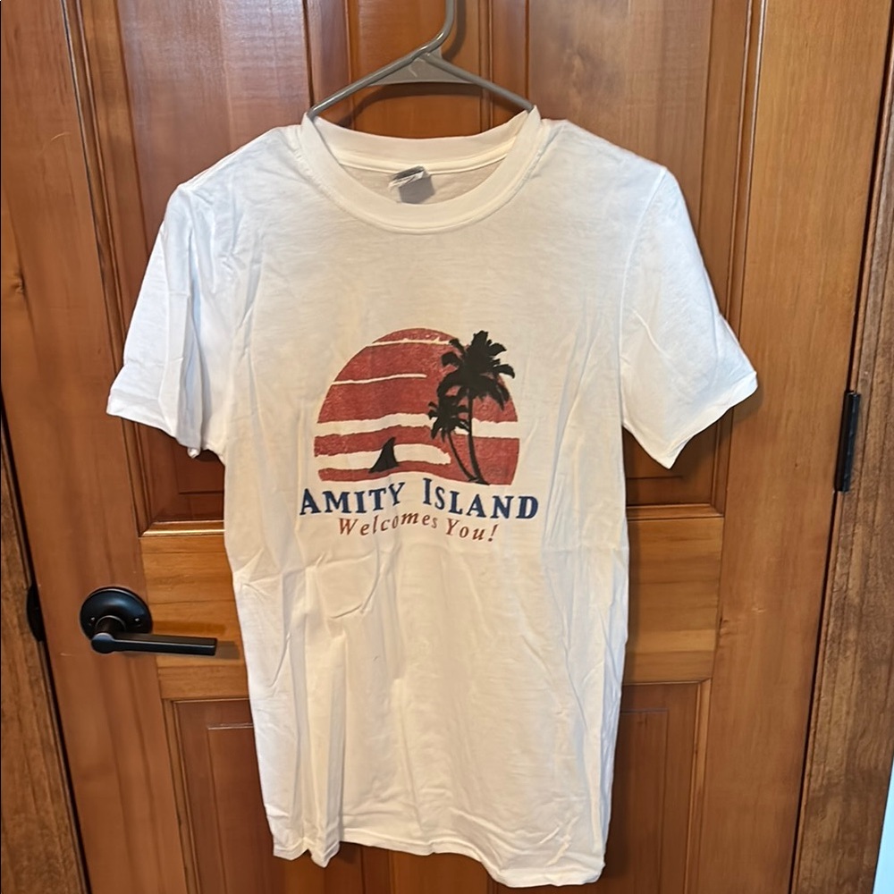 Gildan White Graphic Tee - Amity Island